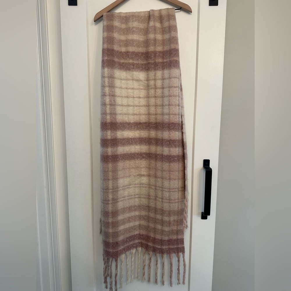 Free People Plaid Fringe Scarf/Wrap
in Pink and Cream